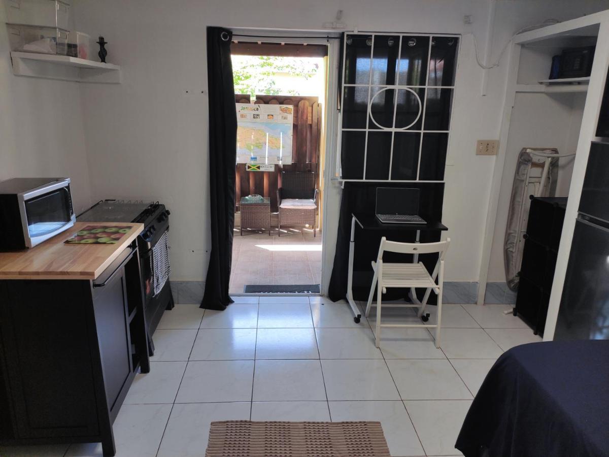 Montego Bay Garden Studio Экстерьер фото